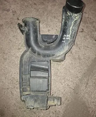 Renault Scenic III - Grand scenic III Intake resonator 8200923124 8200841042