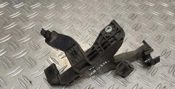 Toyota Yaris Hood Support Bracket (s) 