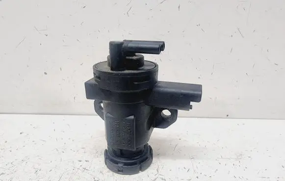Citroen C5 Turbo solenoid valve 9636704380 1628LQ