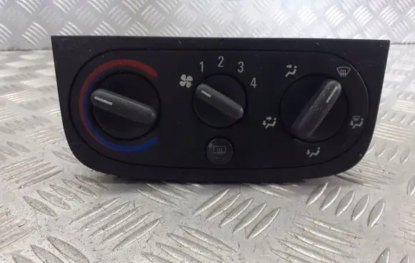 Opel Corsa C Interior fan control switch 