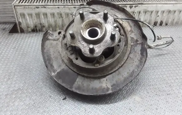 Nissan Murano Z50 Rear wheel hub spindle/knuckle 