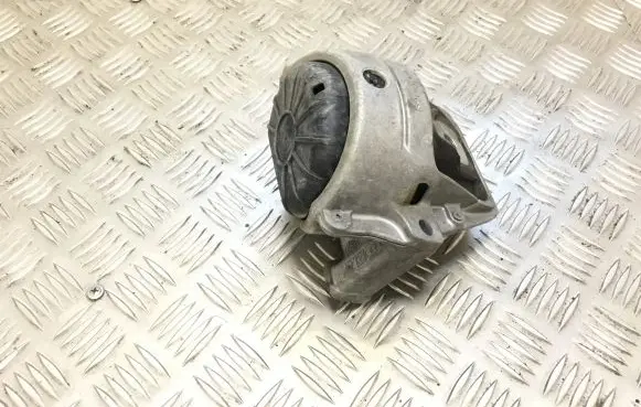 Porsche Macan (95B) Engine mount bracket 8R0199381