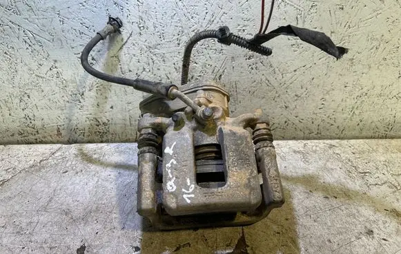 Audi Q3 8U Rear brake caliper