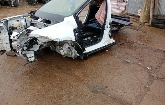 Dacia Duster II Front quarter panel 