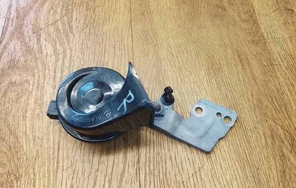 Porsche Macan (95B) Horn signal 95B951212H