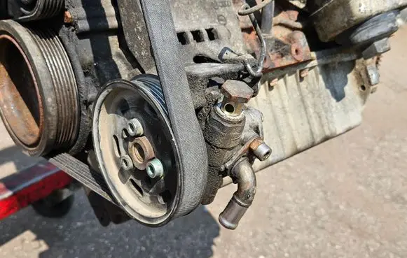 Volkswagen Caddy Power steering pump