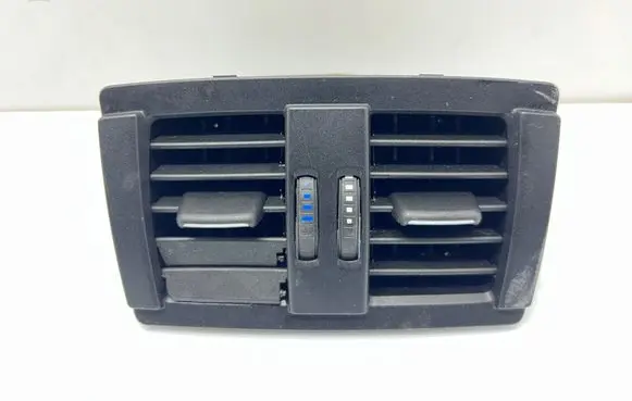 BMW 2 F22 F23 Rear air vent grill 9207330