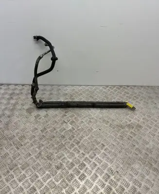 Maserati Quattroporte Power steering radiator 205785 1518901300