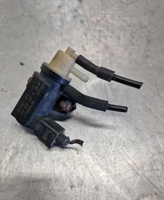 Vacuum valve