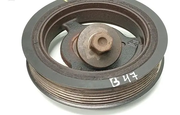 Renault Captur Crankshaft pulley 123038614R