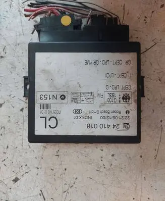 Opel Zafira A Comfort/convenience module 24410018 F005V00151