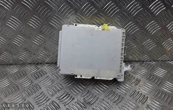 Toyota Yaris Engine control unit/module 8273052K40
