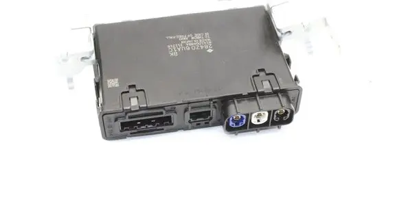 Nissan Qashqai J12 Gateway control module 284Z06UA1C