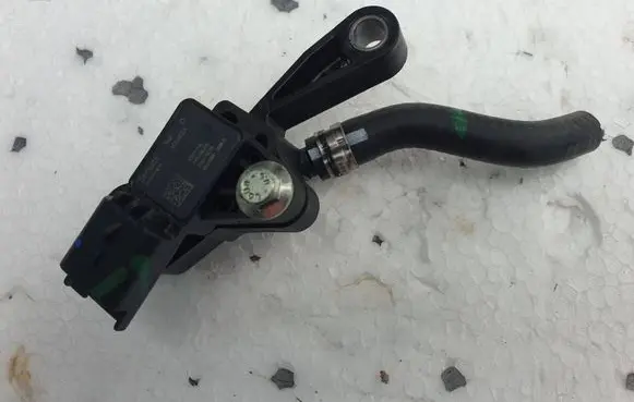 Renault Trafic III (X82) Air pressure sensor 223657652R HMLGT8550R 134795727