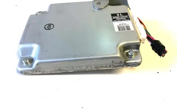 Toyota Prius+ (ZVW40) Other control units/modules 8815047050 0368000584