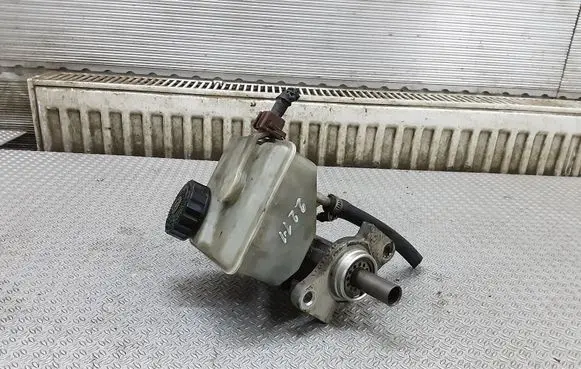 Volvo S60 Master brake cylinder 8646008 8646006