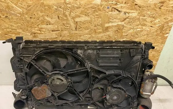 Volvo V60 Radiator set 31368445 6G918C607