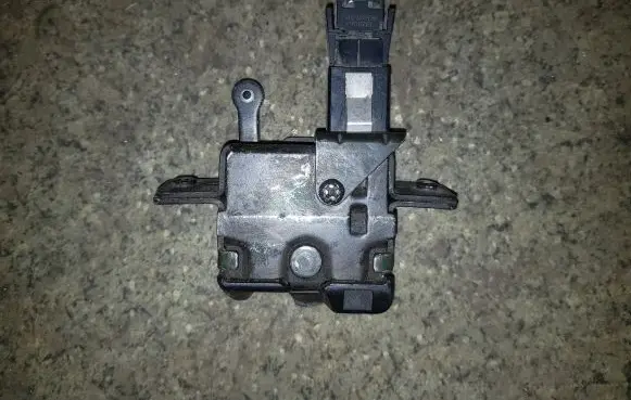 BMW 5 E34 Tailgate/trunk/boot lock/catch/latch 19446900