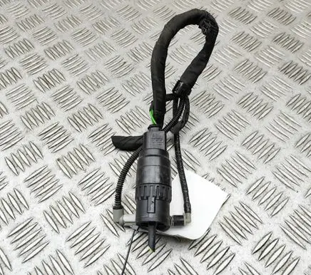 Skoda Superb B8 (3V) Windscreen/windshield washer pump 1K6955651