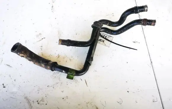BMW 5 E39 Engine coolant pipe/hose