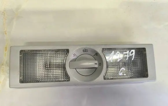 Volkswagen Touran I Rear seat light 0886400