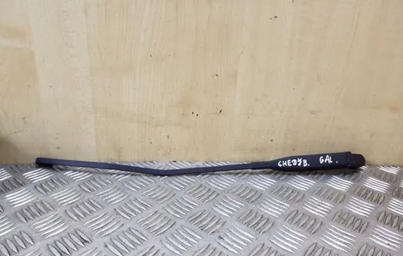 Toyota Avensis T220 Rear wiper blade arm