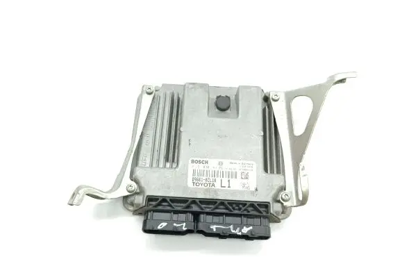 Toyota Auris E180 Engine control unit/module 0281030162 896610ZL10