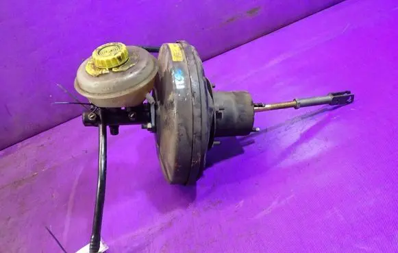 Audi 80 90 B3 Master brake cylinder