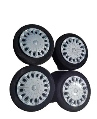 Ford Ka R13 wheel hub/cap/trim brak