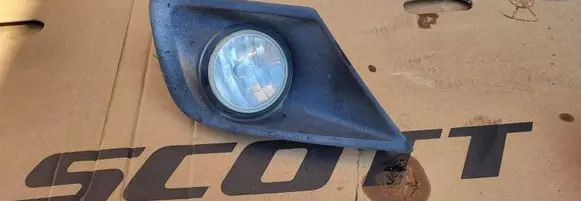 Peugeot 207 Front fog light trim/grill 2007764 9688085277
