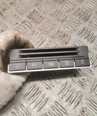 Traction control (ASR) switch