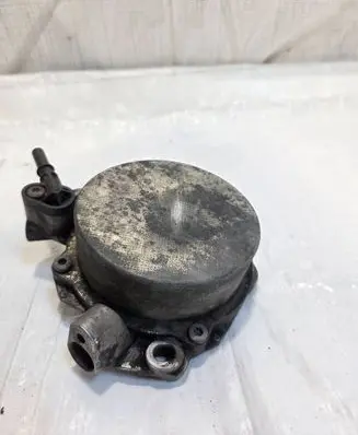Ford Mondeo MK IV Vacuum pump 9674192280