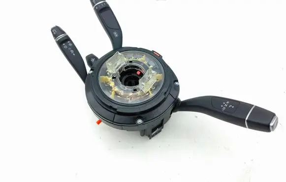 Wiper turn signal indicator stalk/switch