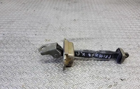 Nissan Primera Front door check strap stopper