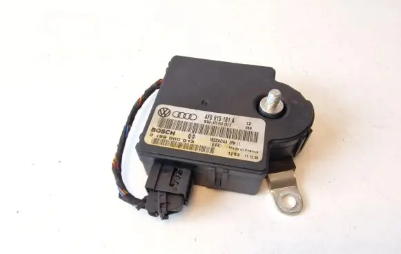 Audi A6 S6 C6 4F Power management control unit 4F0915181A