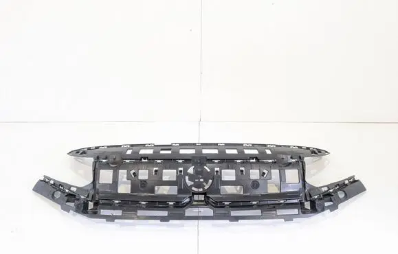 Opel Combo E Front bumper upper radiator grill 9856070280