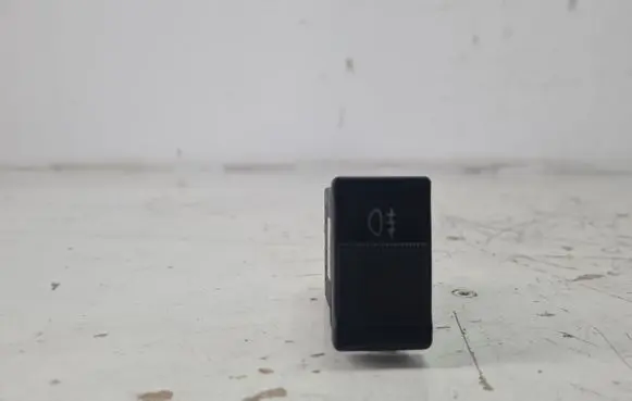Fog light switch