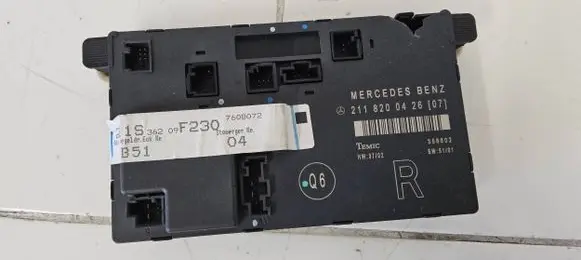 Mercedes-Benz E W211 Door control unit/module 2118200426 356802