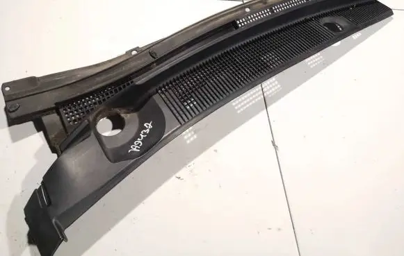 Mitsubishi Lancer Wiper trim mr533285