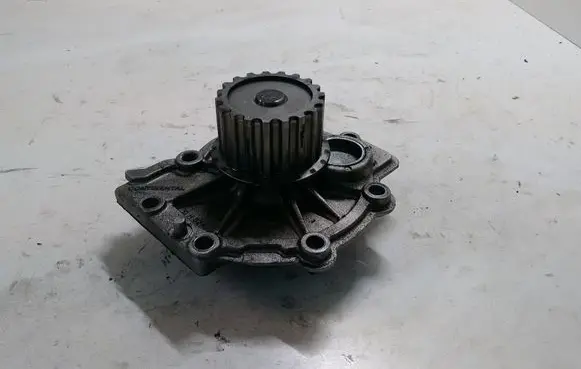Volvo S60 Water pump 10H824