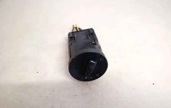 Volkswagen PASSAT B5.5 Light switch 1c0941531