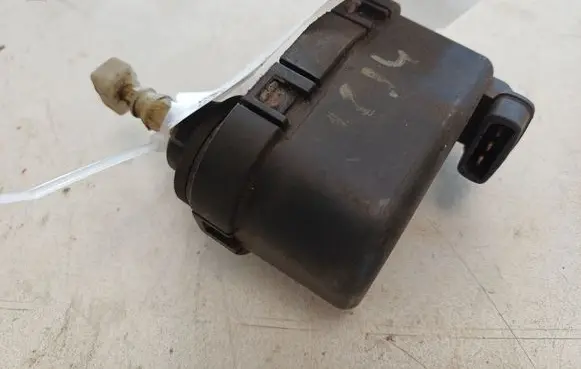 Audi 80 90 B3 Headlight level adjustment motor 893941295A