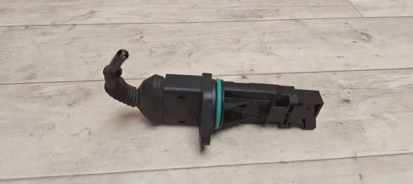 Volkswagen Golf V Mass air flow meter F00C2G2055 634183