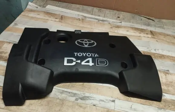Toyota Corolla Verso E121 Engine cover (trim)