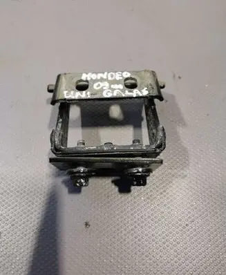 Ford Mondeo MK IV Tailgate/trunk/boot hinge