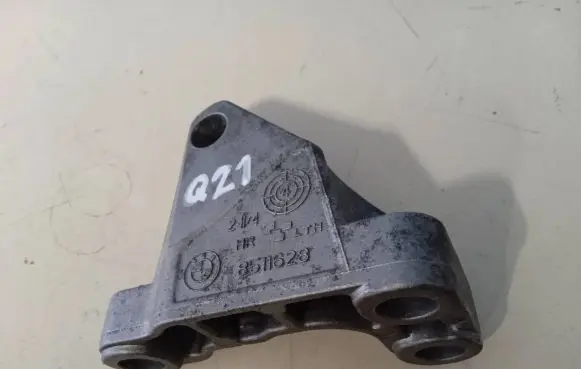 BMW 4 F36 Gran coupe Fuel pump bracket 8511628