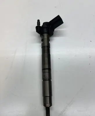 Volkswagen PASSAT B6 Fuel injector 03L130277 080326 0445116030