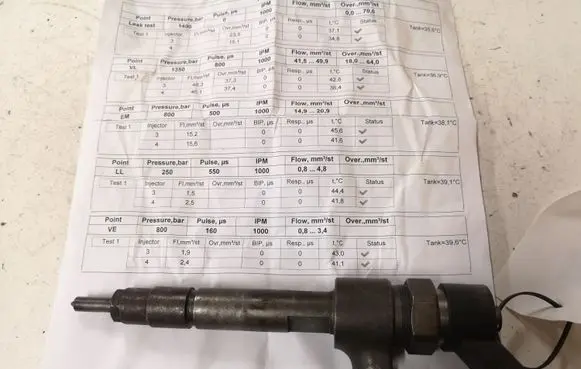 Fuel injector