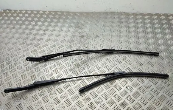 Audi A5 8T 8F Front wiper blade arm 8F1955407 8F1955408