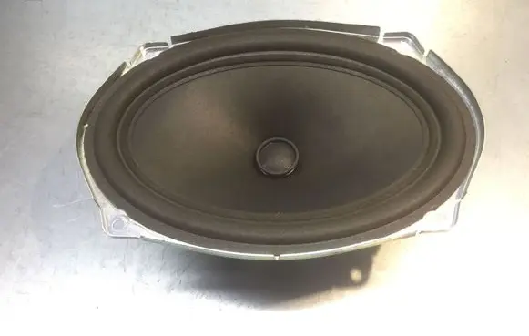 Mini One - Cooper Coupe R56 Rear door speaker 65133422633 18820010